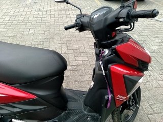 YAMAHA NEO 125 120 Porta e interior passageiro