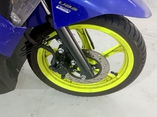 YAMAHA NEO 125 Pneu dianteiro dir.