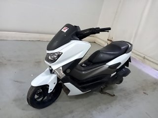YAMAHA NMAX  Frente Motorista
