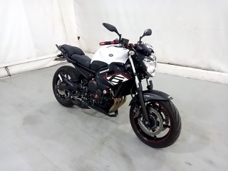 YAMAHA XJ6 N ABS Frente Passageiro