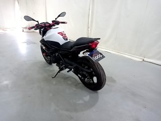 YAMAHA XJ6 N ABS Traseira Motorista