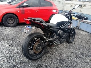 YAMAHA XJ6 N ABS Traseira Passageiro
