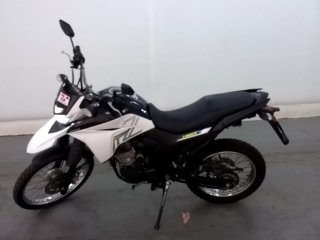 YAMAHA XTZ250 LANDER Porta e interior motorista