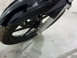 YAMAHA YBR125I FACTOR ED Pneu dianteiro esq.