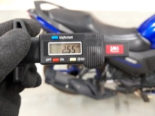 YAMAHA YBR150 FACTOR DX Pneu traseiro esq.