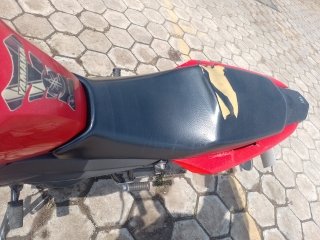 YAMAHA YBR150 FACTOR ED Bancos traseiros