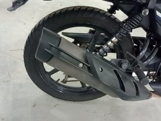 YAMAHA YBR150 FACTOR ED Pneu traseiro dir.