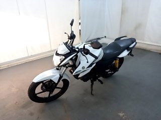 YAMAHA YS150 FAZER SED Frente Motorista