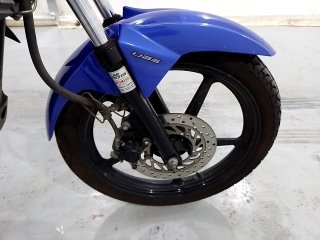 YAMAHA YS150 FAZER SED Pneu dianteiro dir.