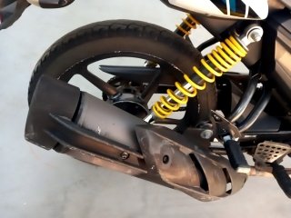 YAMAHA YS150 FAZER SED Pneu traseiro dir.