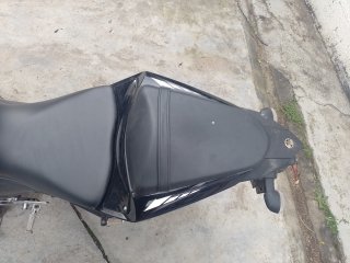 YAMAHA YZF R3 MONSTER Bancos traseiros
