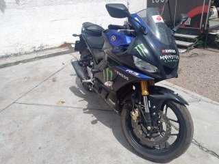 YAMAHA YZF R3 MONSTER Frente Passageiro