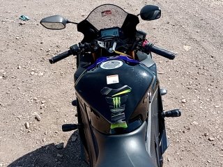 YAMAHA YZF R3 MONSTER Kit multimídia