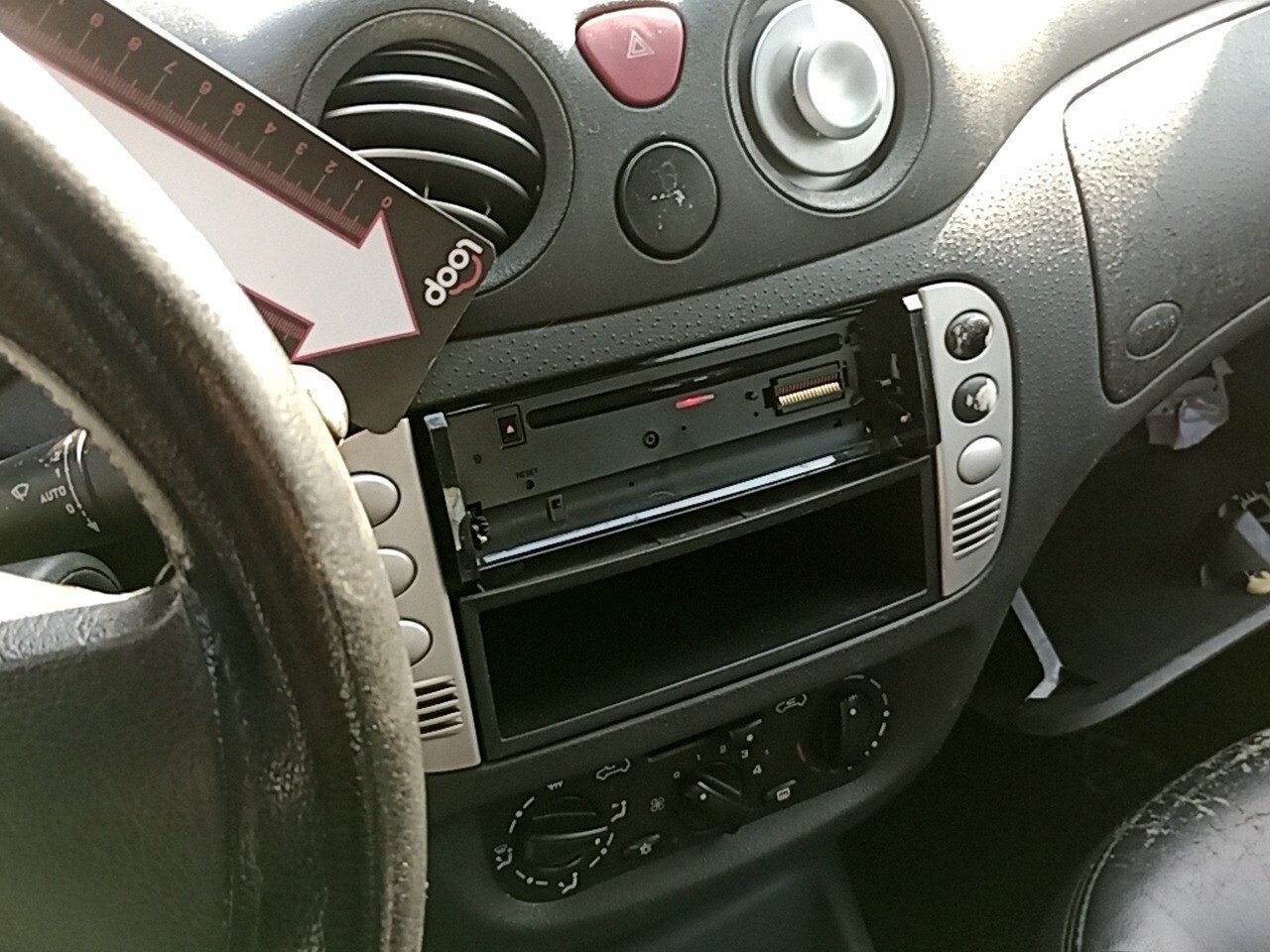 Foto 32 de 44: CITROËN C3 1.4 I XTR 8V FLEX 4P MANUAL 2009/2010