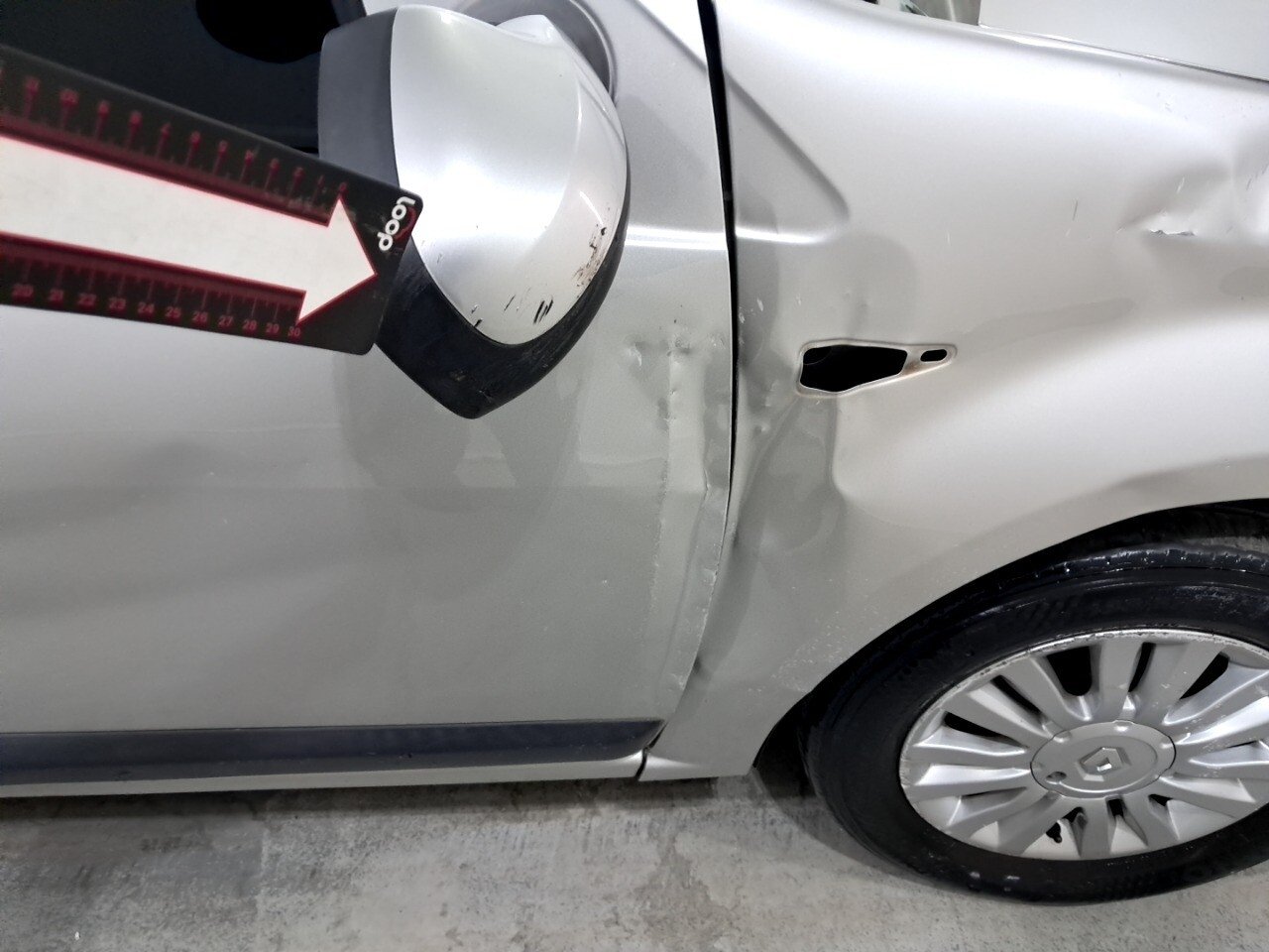 Foto 31 de 48: RENAULT SANDERO 1.6 PRIVILÉGE 16V FLEX 4P AUTOMÁTICO 2011/2012
