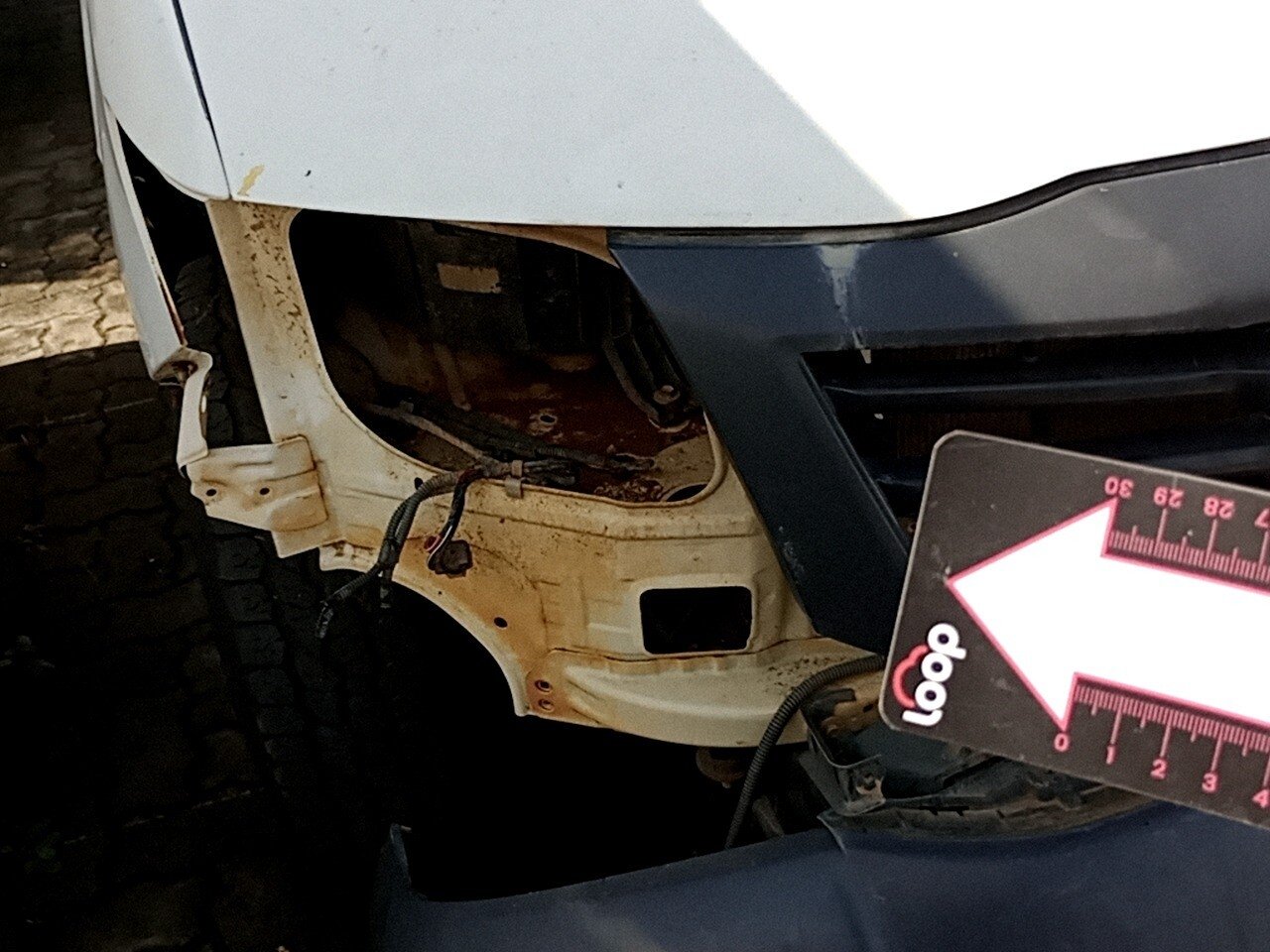 Foto 22 de 27: TOYOTA HILUX 3.0 SR 4X4 CD 16V TURBO INTERCOOLER DIESEL 4P MANUAL 2013/2013