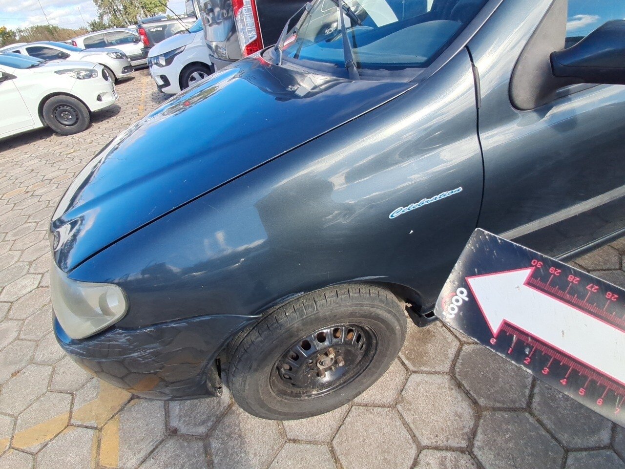 Foto 35 de 60: FIAT SIENA 1.0 MPI FIRE 8V FLEX 4P MANUAL 2009/2010
