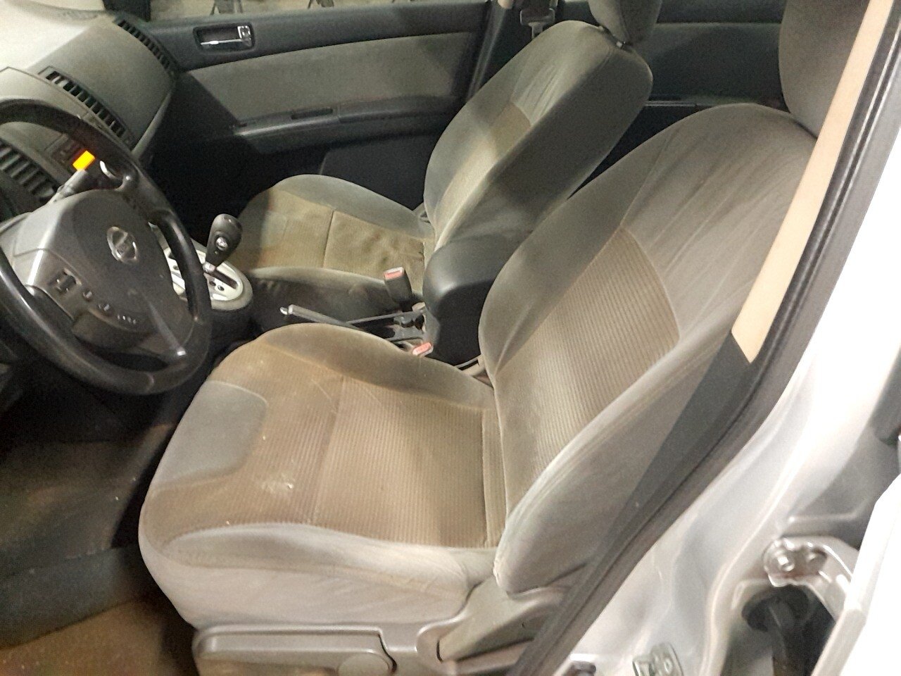 Foto 25 de 36: NISSAN SENTRA 2.0 S 16V FLEX 4P AUTOMÁTICO 2009/2010