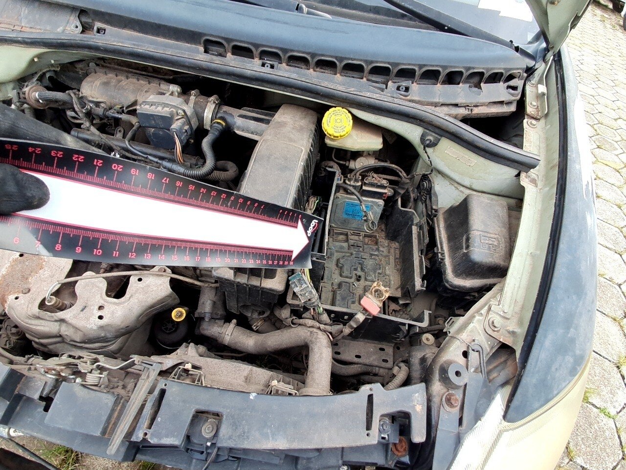 Foto 59 de 60: CITROËN C3 1.4 I GLX 8V GASOLINA 4P MANUAL 2005/2006