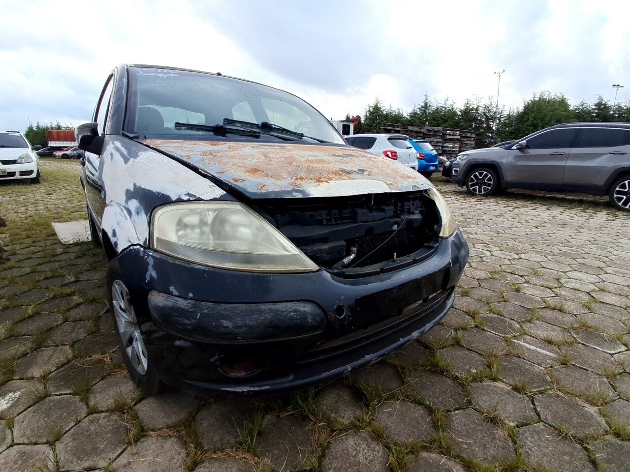 Foto 16 de 60: CITROËN C3 1.4 I GLX 8V GASOLINA 4P MANUAL 2005/2006