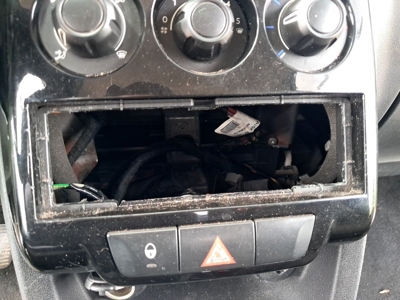 Foto 4: CITROËN C3 1.6 PICASSO GL 16V FLEX 4P MANUAL 2012/2012