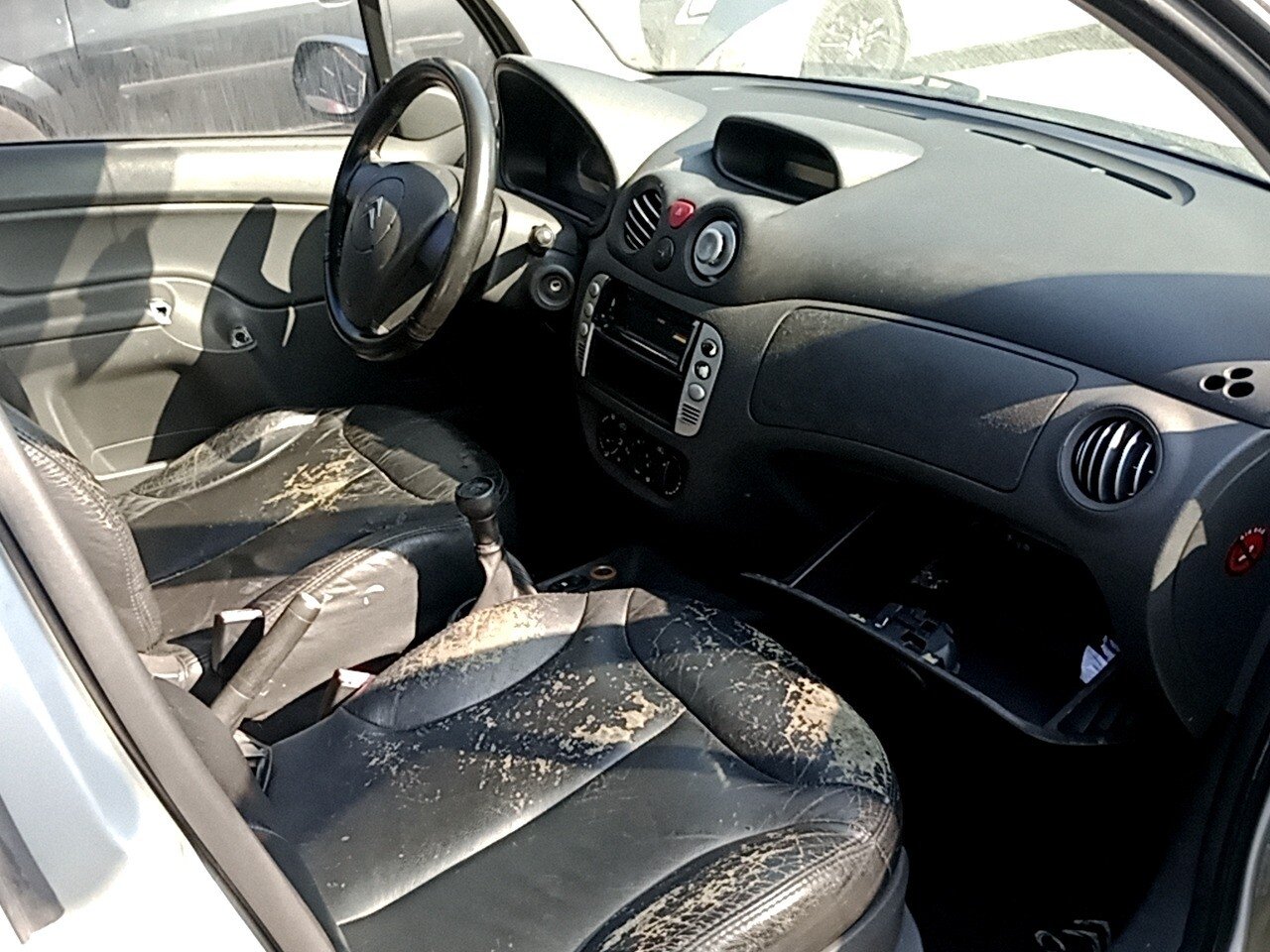 Foto 14 de 44: CITROËN C3 1.4 I XTR 8V FLEX 4P MANUAL 2009/2010