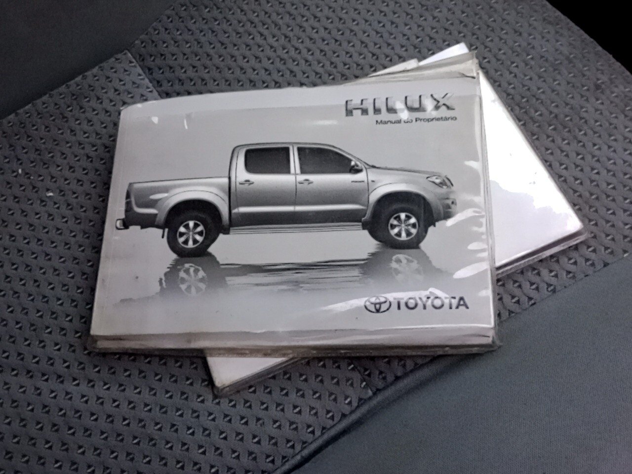 Foto 29 de 29: TOYOTA HILUX 2.5 STD 4X4 CD 16V TURBO DIESEL 4P MANUAL 2009/2009