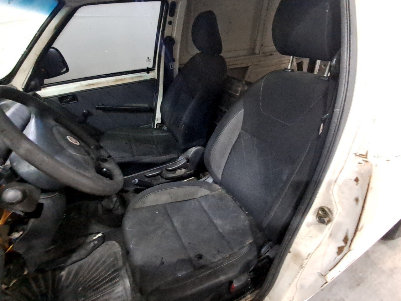 Foto 12 de 48: FIAT FIORINO 1.3 MPI FURGÃO 8V FLEX 2P MANUAL 2013/2013