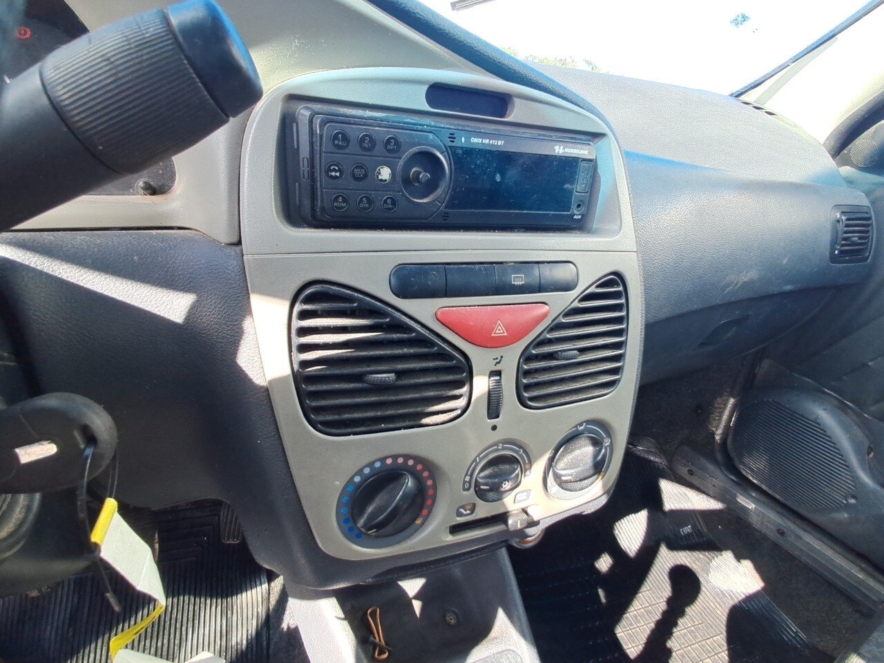 Foto 13 de 60: FIAT SIENA 1.0 MPI FIRE 8V FLEX 4P MANUAL 2009/2010