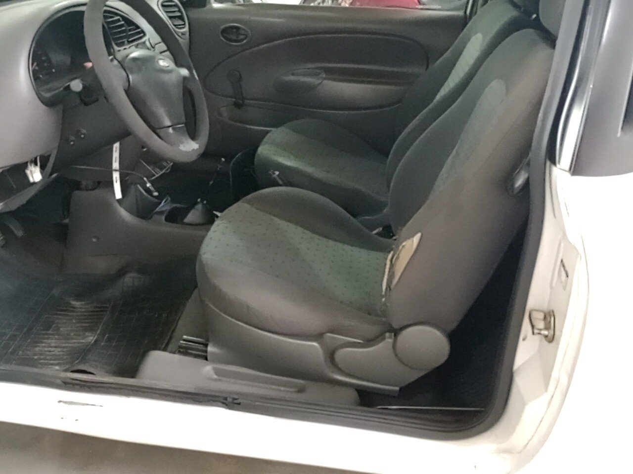 Foto 14 de 40: FORD COURIER 1.6 MPI L 8V FLEX 2P MANUAL 2011/2012