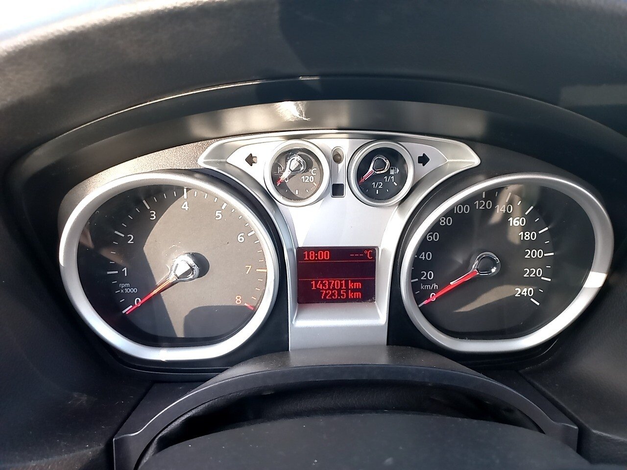 Foto 28 de 41: FORD FOCUS 1.6 GL 16V FLEX 4P MANUAL 2013/2013