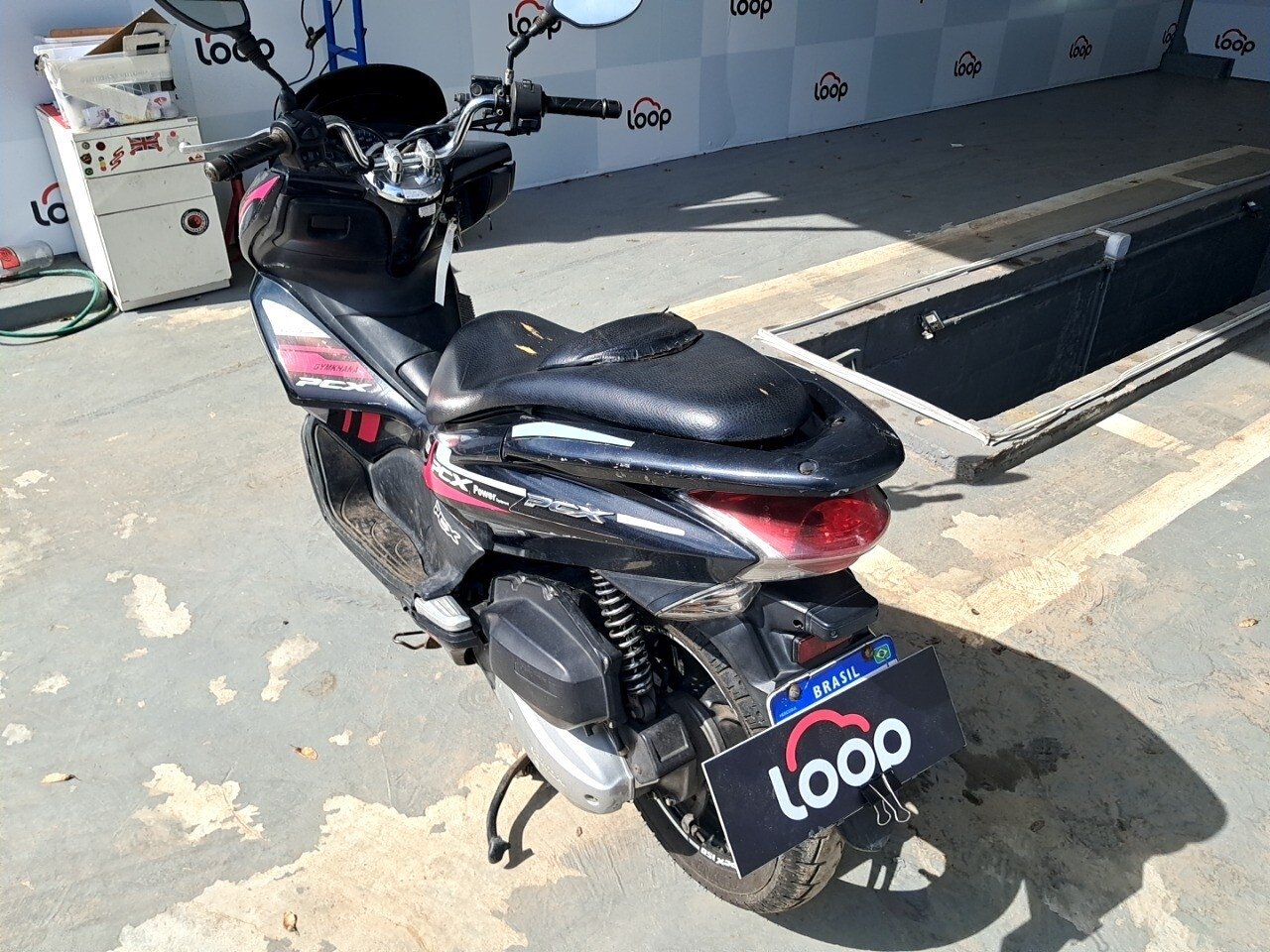 Foto 8 de 29: HONDA PCX 2014/2015