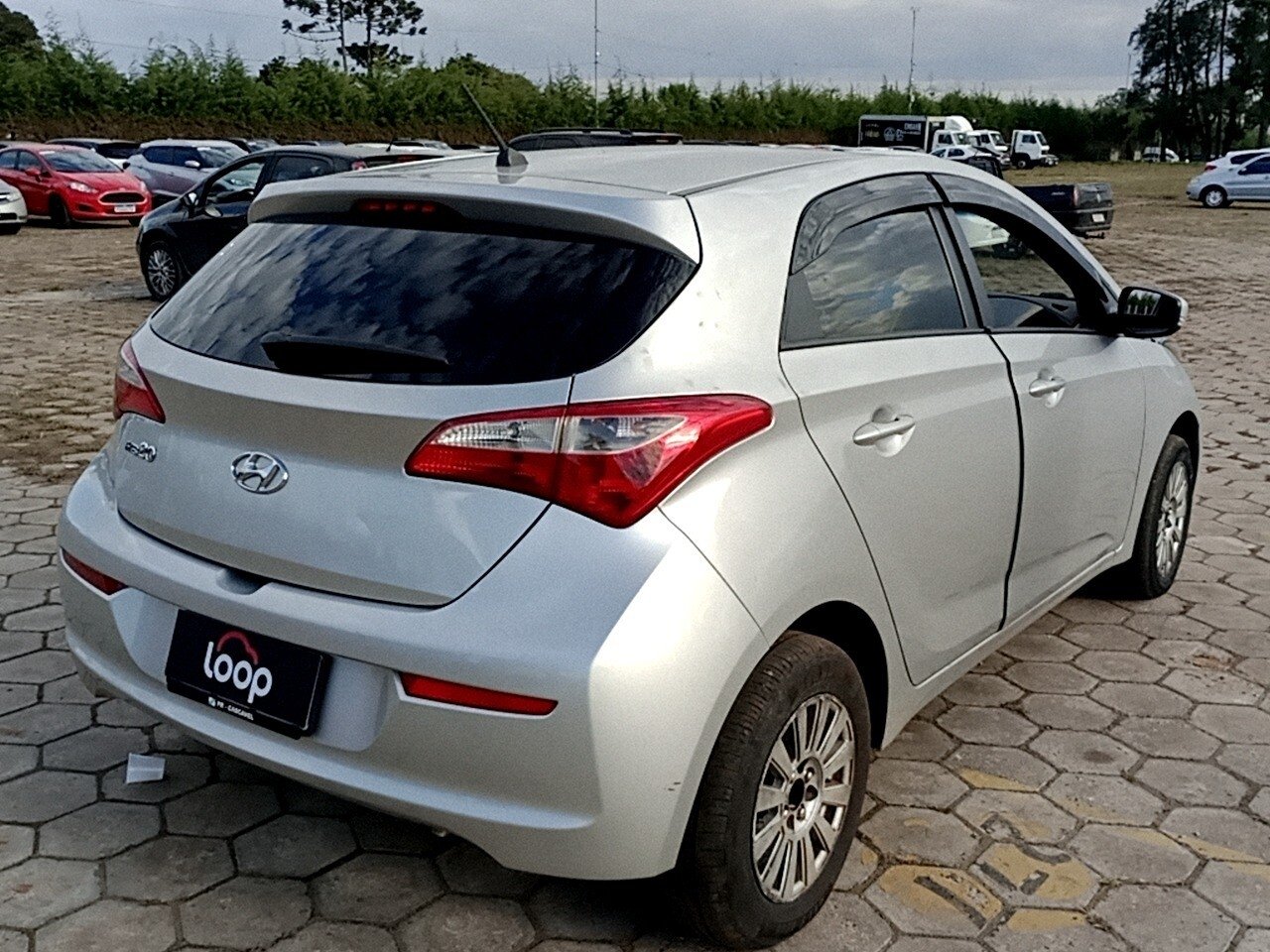 Foto 3: HYUNDAI HB20 1.0 COMFORT 12V FLEX 4P MANUAL 2018/2018