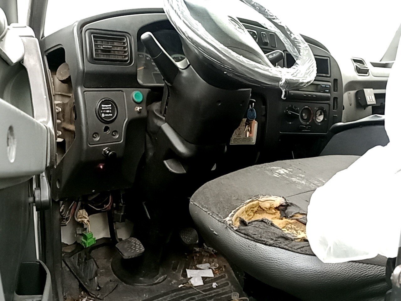 Foto 14 de 29: DAYANG Accelo 815 2p (diesel) (E5) 2012/2012