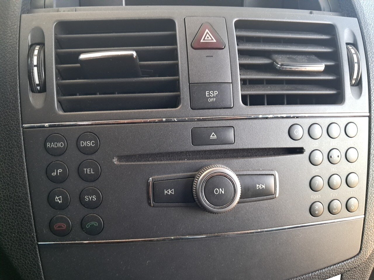 Foto 16 de 38: MERCEDES-BENZ C 200 1.8 CGI SPORT 16V GASOLINA 4P AUTOMÁTICO 2010/2010