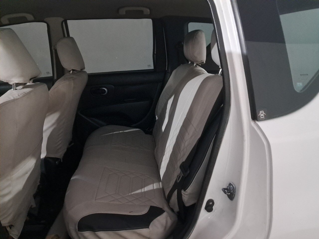 Foto 6 de 59: NISSAN LIVINA 1.8 SL 16V FLEX 4P AUTOMÁTICO 2012/2013