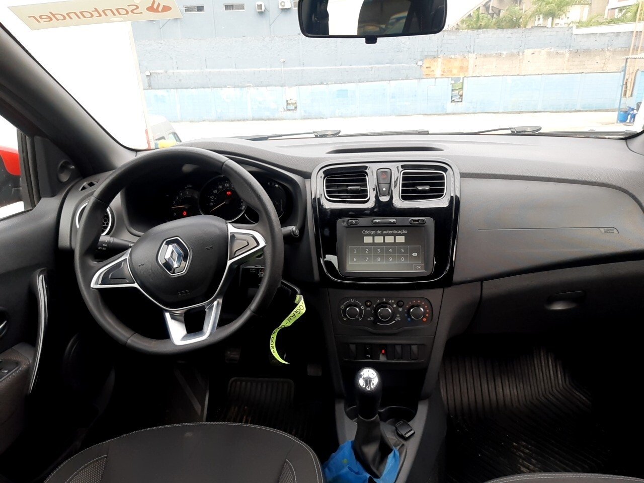 Foto 50 de 60: RENAULT LOGAN 1.0 12V SCE FLEX LIFE MANUAL 2019/2020