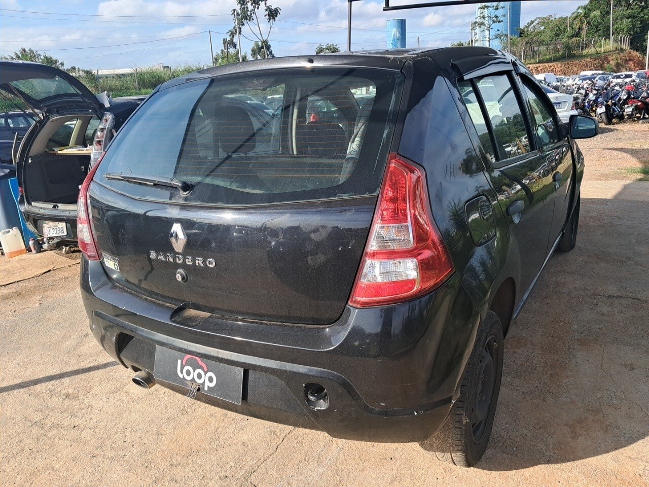 Foto 13 de 37: RENAULT SANDERO 1.0 AUTHENTIQUE 16V FLEX 4P MANUAL 2012/2013