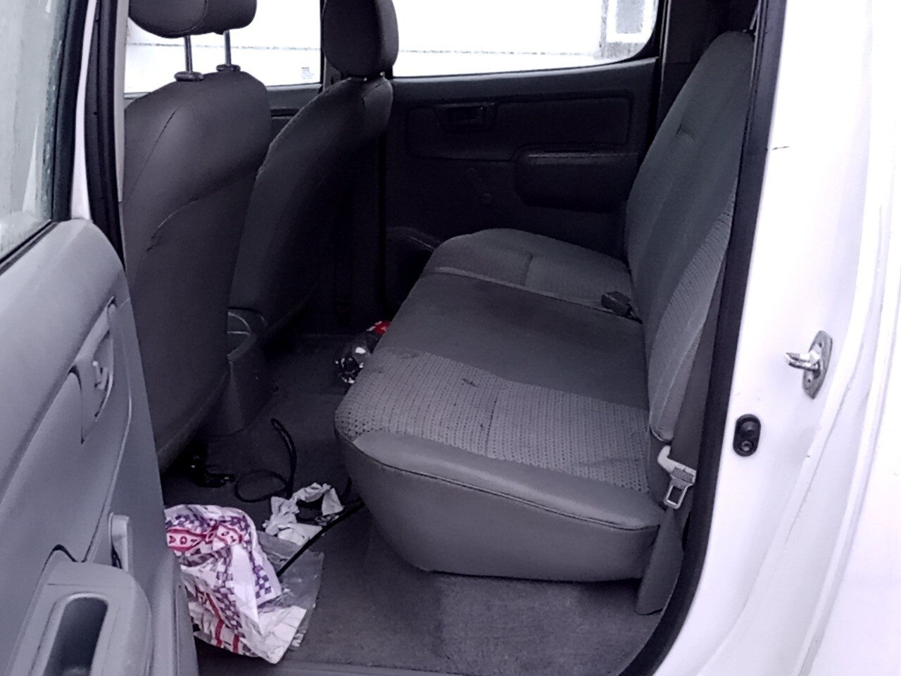 Foto 13 de 29: TOYOTA HILUX 2.5 STD 4X4 CD 16V TURBO DIESEL 4P MANUAL 2009/2009