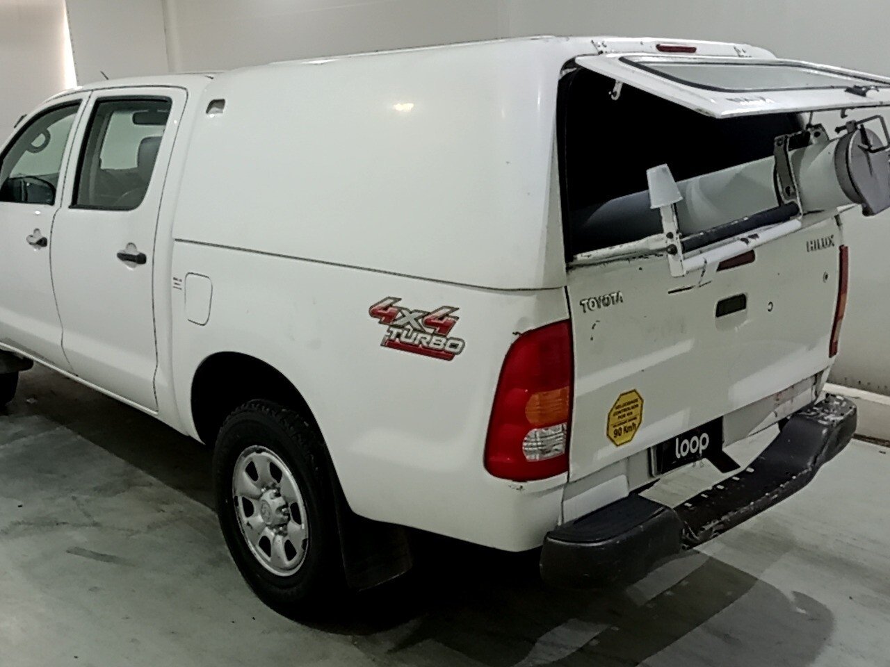 Foto 2: TOYOTA HILUX 2.5 STD 4X4 CD 16V TURBO DIESEL 4P MANUAL 2009/2009