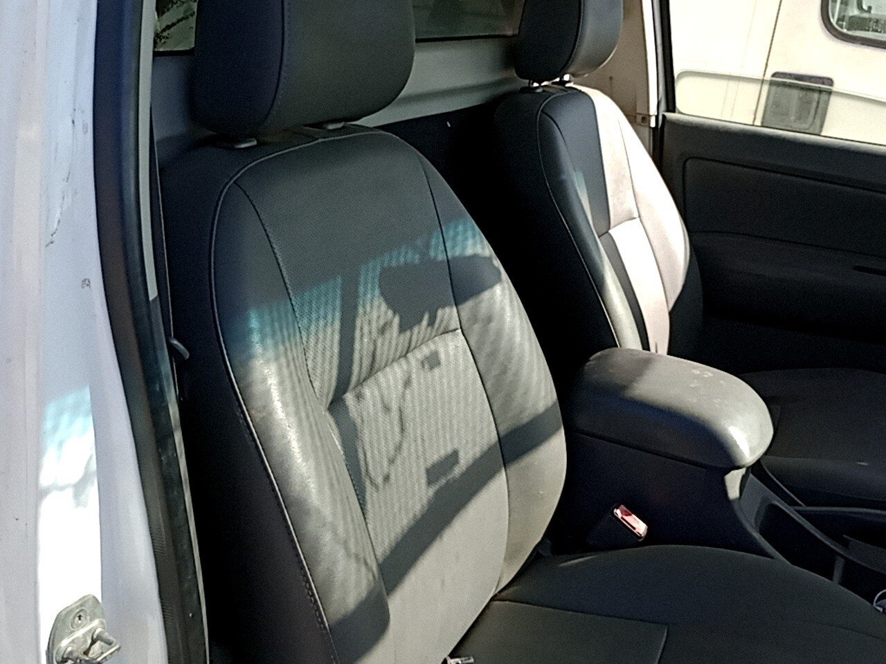 Foto 11 de 29: TOYOTA HILUX 3.0 4X4 CS 16V TURBO INTERCOOLER DIESEL 2P MANUAL 2015/2015
