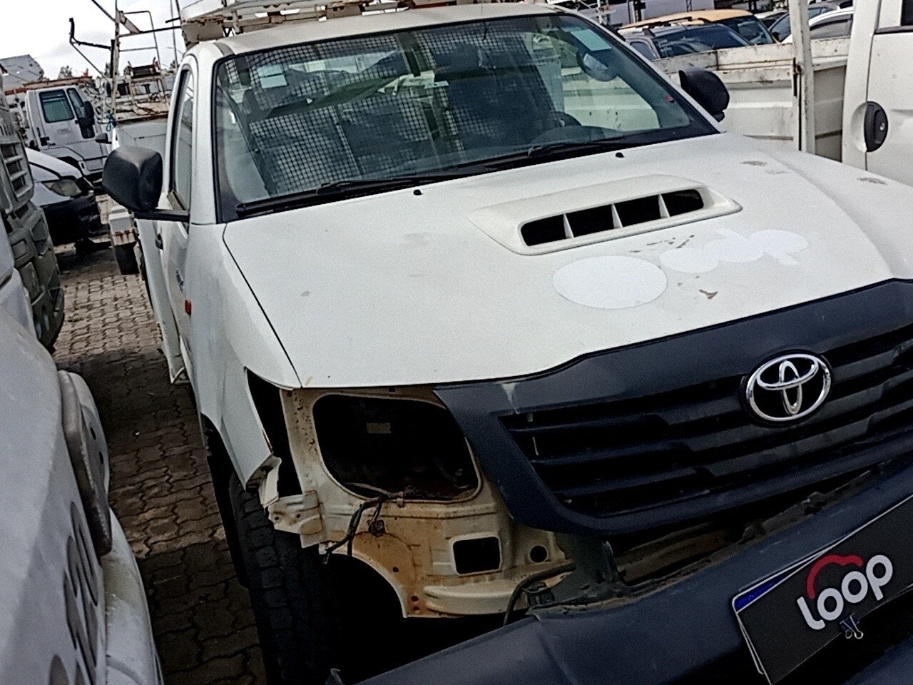 Foto 13 de 27: TOYOTA HILUX 3.0 SR 4X4 CD 16V TURBO INTERCOOLER DIESEL 4P MANUAL 2013/2013