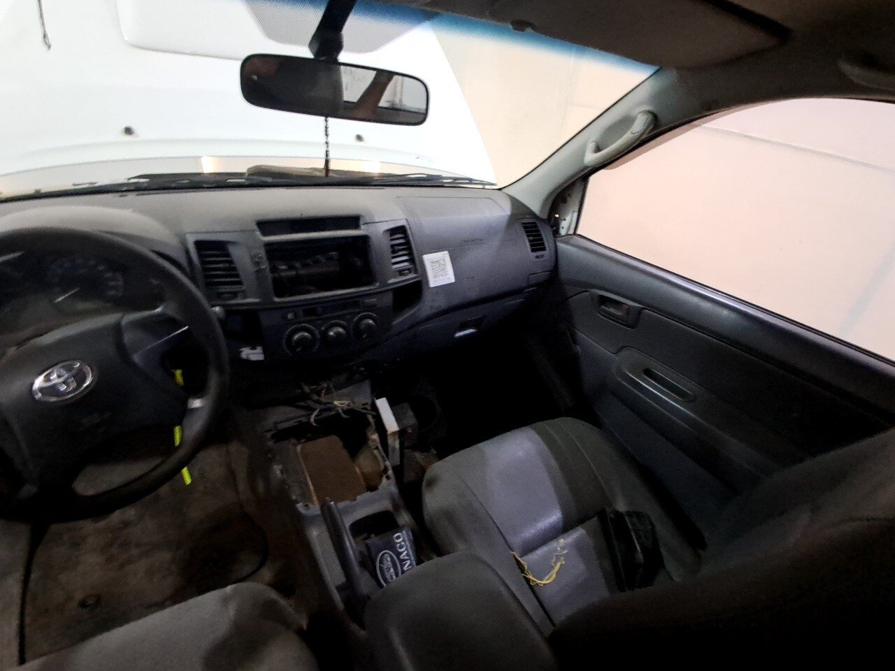 Foto 13 de 37: TOYOTA HILUX 3.0 4X4 CS 16V TURBO INTERCOOLER DIESEL 2P MANUAL 2015/2015