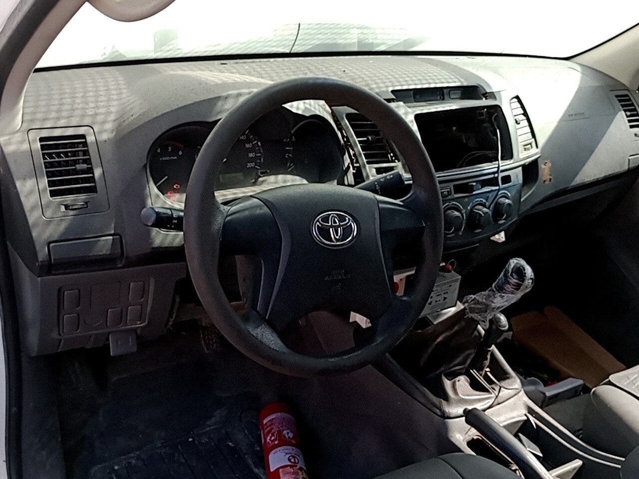 Foto 16 de 23: TOYOTA HILUX 3.0 4X4 CS 16V TURBO INTERCOOLER DIESEL 2P MANUAL 2015/2015