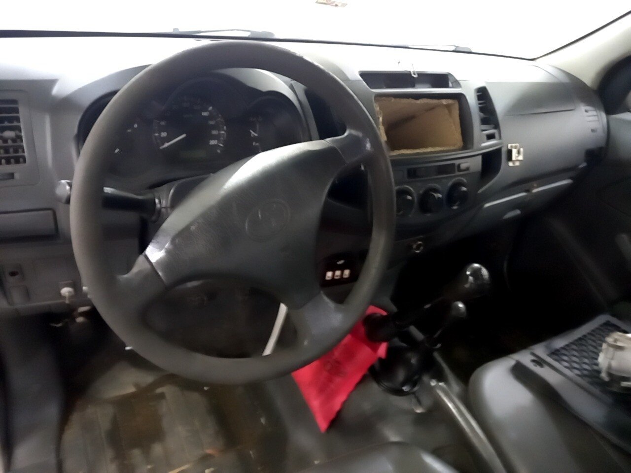 Foto 12 de 36: TOYOTA HILUX SW4 3.0 SRV 4X4 16V TURBO INTERCOOLER DIESEL 4P MANUAL 2013/2013