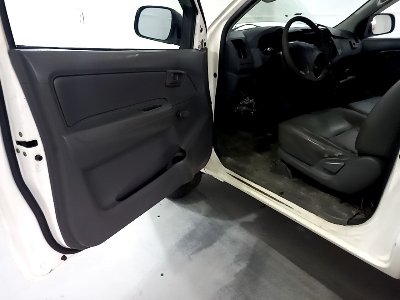 Foto 14 de 34: TOYOTA HILUX 3.0 SR 4X4 CS 16V TURBO INTERCOOLER DIESEL 2P MANUAL 2013/2013