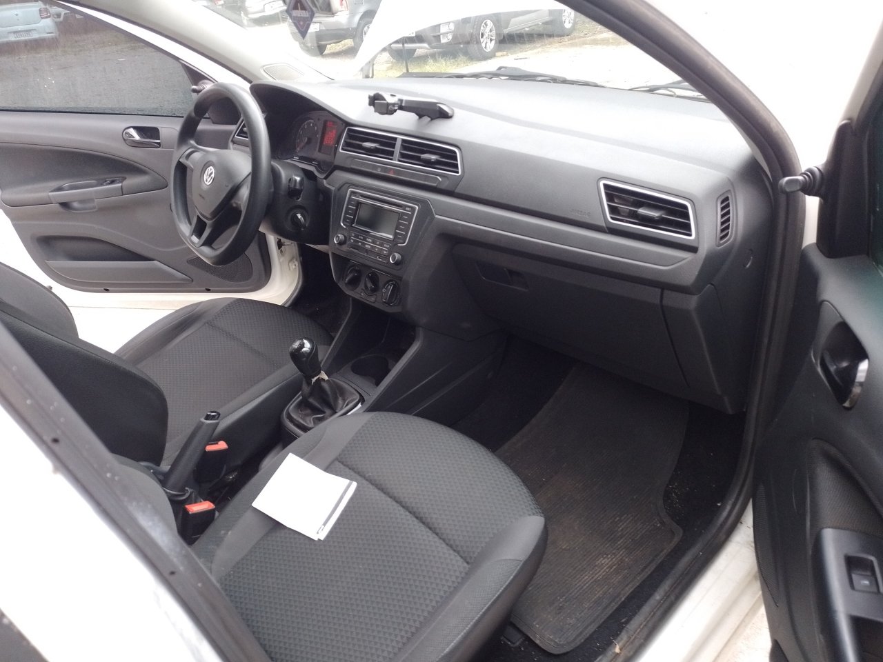Foto 7 de 44: VOLKSWAGEN GOL 1.0 12V MPI TOTALFLEX 4P MANUAL 2019/2020