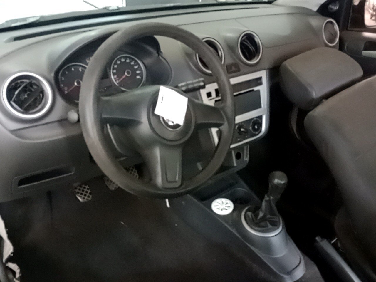 Foto 11 de 26: VOLKSWAGEN GOL 1.0 MI 8V FLEX 4P MANUAL G.IV 2012/2013