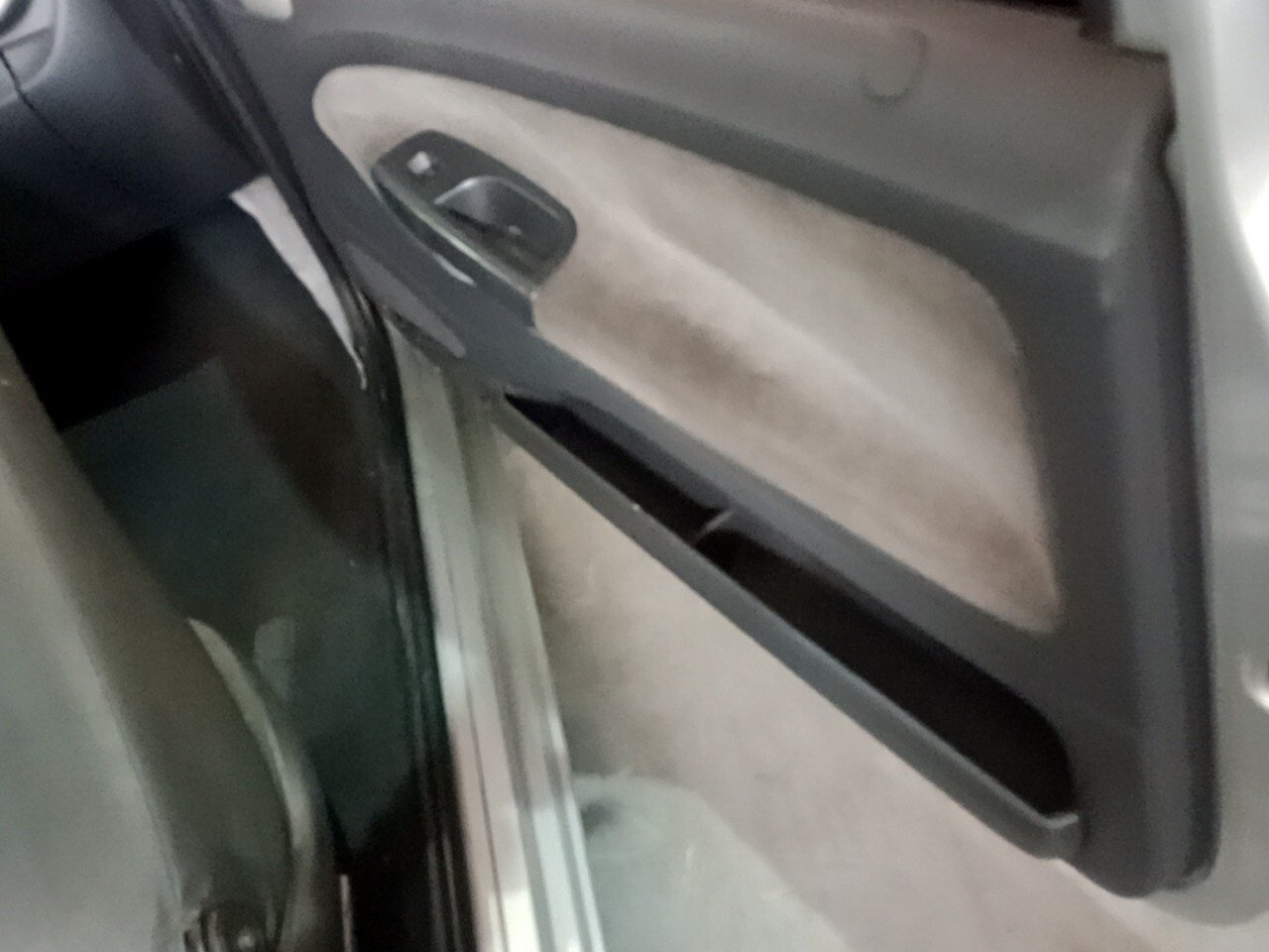 Foto 6 de 26: VOLKSWAGEN GOL 1.0 MI 8V FLEX 4P MANUAL G.IV 2012/2013