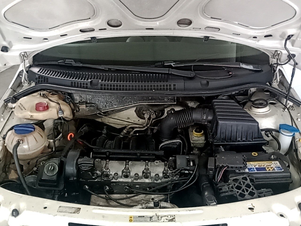 Foto 17 de 28: VOLKSWAGEN SAVEIRO 1.6 MI TROOPER CS 8V FLEX 2P MANUAL G.V 2013/2013